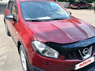 2011 Nissan Qashqai I Рестайлинг, красный, 820000 рублей, вид 2