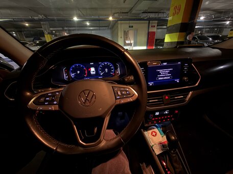 2022 Volkswagen Polo VI, бежевый, 1540000 рублей, вид 1