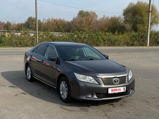 2012 Toyota Camry VII (XV50), серый, 1210000 рублей, вид 3