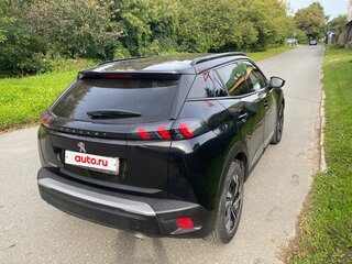 2020 Peugeot 2008 II, чёрный, 1699999 рублей, вид 3