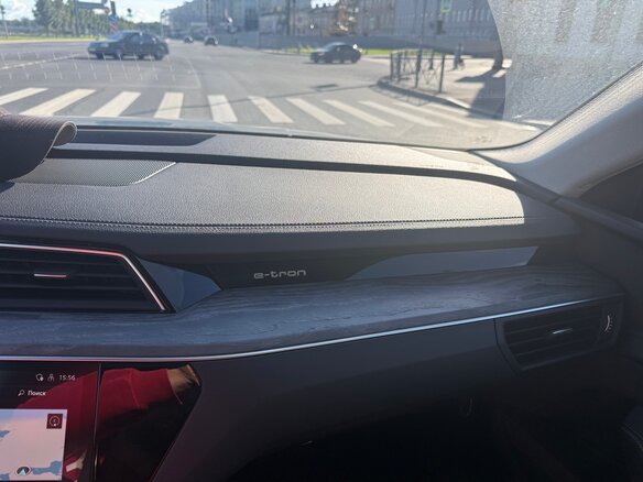2023 Audi e-tron 50 I, голубой, 8000000 рублей - вид 18