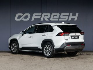 2019 Toyota RAV4 V (XA50), белый, 3100000 рублей, вид 2