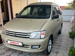 1997 Toyota Town Ace Noah III, серый, 525000 рублей, вид 2