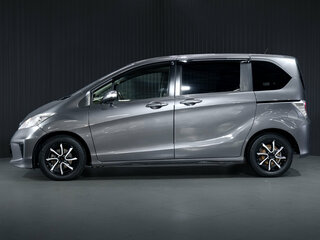 2016 Honda Freed II, серый, 1199800 рублей, вид 5