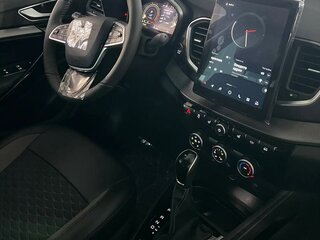2026 Lada (ВАЗ) Vesta I Рестайлинг (NG), чёрный, 2020000 рублей, вид 5