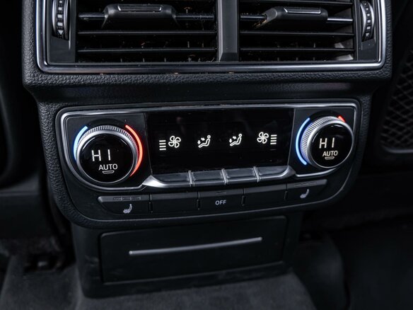 2015 Audi Q7 II (4M), серебристый, 3950000 рублей - вид 21