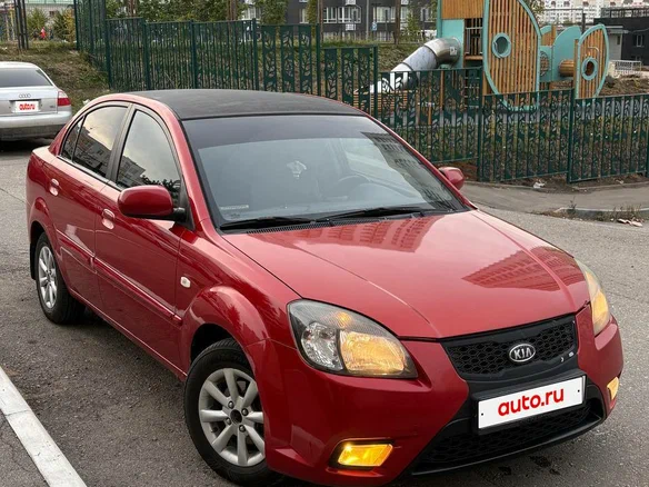 2010 Kia Rio II Рестайлинг, красный, 470000 рублей