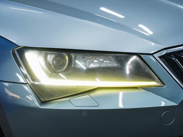 2016 Skoda Superb III, серый, 1400000 рублей - вид 15