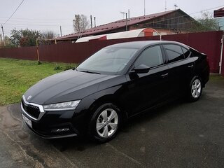 2021 Skoda Octavia IV (A8), чёрный, 2300000 рублей, вид 5