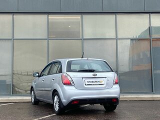2010 Kia Rio II Рестайлинг, серебристый, 517000 рублей, вид 5