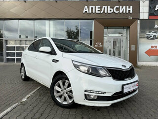 2016 Kia Rio III Рестайлинг, белый, 1161000 рублей, вид 1