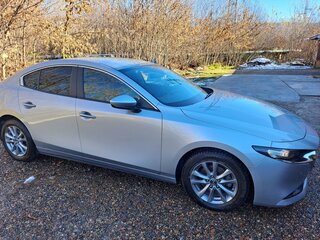 2019 Mazda 3 IV (BP), серебристый, 2500000 рублей, вид 3