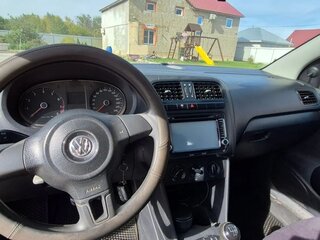 2012 Volkswagen Polo V, серебристый, 295000 рублей, вид 4