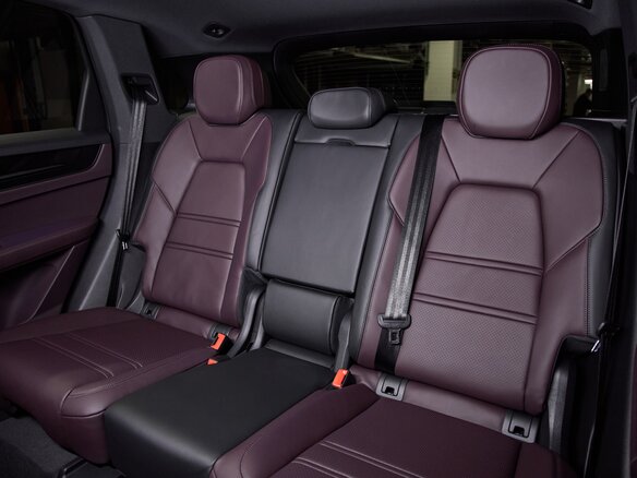 2026 Porsche Cayenne III Рестайлинг, чёрный, 18275000 рублей - вид 28