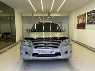 2010 Lexus LX 570 III, серебристый, 2999000 рублей, вид 2