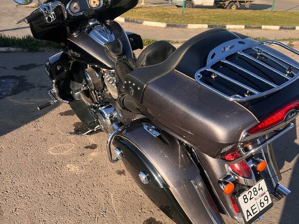 2016 Indian Roadmaster, серый, 1600000 рублей - вид 3