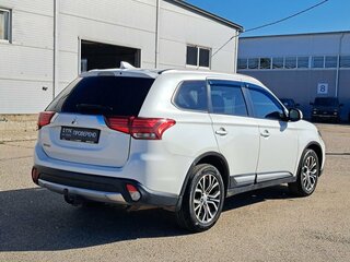 2018 Mitsubishi Outlander III Рестайлинг 2, белый, 1255000 рублей, вид 5