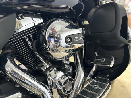 2016 Harley-Davidson Road Glide, чёрный, 1500000 рублей, вид 3