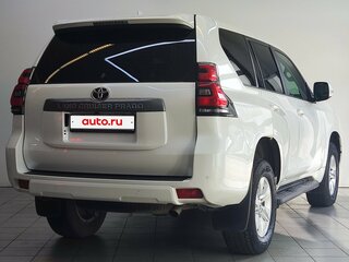 2020 Toyota Land Cruiser Prado 150 Series Рестайлинг 3, белый, 4950000 рублей, вид 5