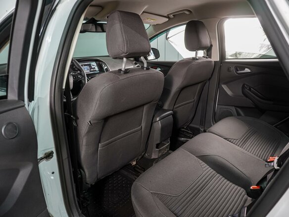 2016 Ford Focus III Рестайлинг, белый, 1399000 рублей - вид 10