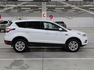 2018 Ford Kuga II Рестайлинг, белый, 1710000 рублей, вид 4