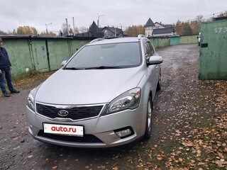 2011 Kia Ceed I Рестайлинг, серебристый, 850000 рублей, вид 3