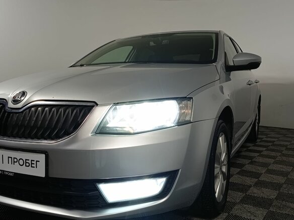 2017 Skoda Octavia III (A7), серебристый, 1240000 рублей - вид 19