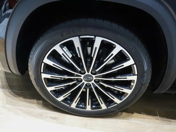 2026 Geely Monjaro I Рестайлинг, чёрный, 4955000 рублей - вид 7