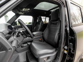 2026 Land Rover Defender Octa II, чёрный, 15510000 рублей, вид 4