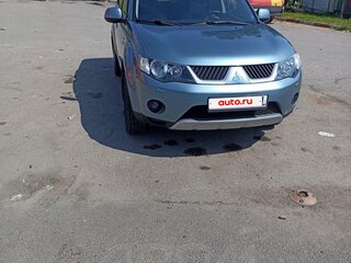 2008 Mitsubishi Outlander II, зелёный, 1450000 рублей, вид 1