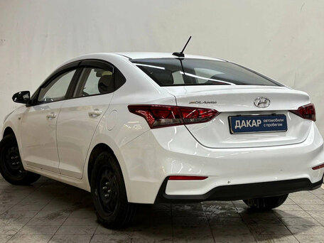 2019 Hyundai Solaris II, белый, 630000 рублей, вид 3