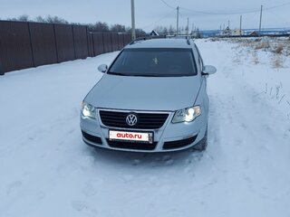 2007 Volkswagen Passat BlueMotion B6, серебристый, 690000 рублей, вид 2