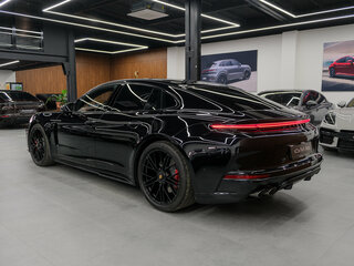 2026 Porsche Panamera GTS III, чёрный, 31000000 рублей, вид 4