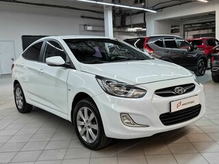 2012 Hyundai Solaris I, белый, 614000 рублей, вид 2