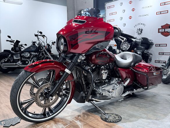2017 Harley-Davidson Street Glide, красный, 1999000 рублей - вид 6