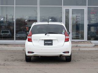 2017 Nissan Note II Рестайлинг, белый, 897000 рублей, вид 4