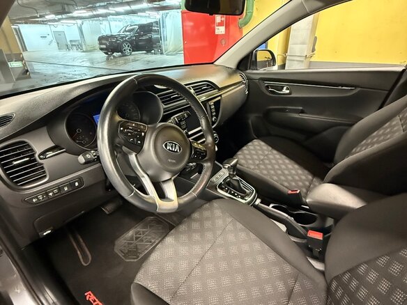 2019 Kia Rio X-Line IV, серый, 1750000 рублей - вид 8