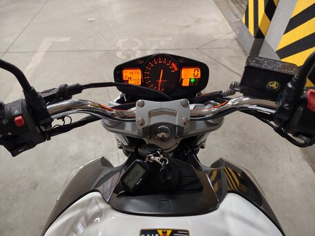 2007 Suzuki GSR 400, белый, 420000 рублей, вид 4