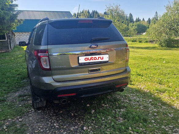 2014 Ford Explorer V, зелёный, 1700000 рублей - вид 2