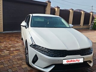 2021 Kia K5 III, белый, 2150000 рублей, вид 2