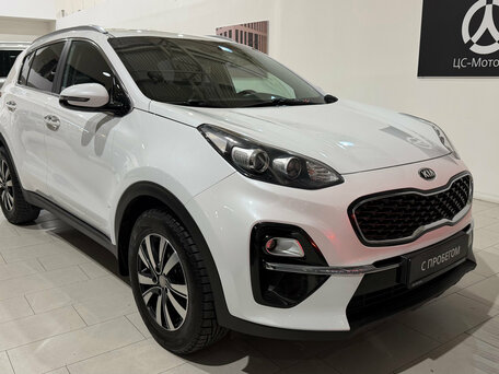 2018 Kia Sportage IV, белый, 2100000 рублей, вид 3