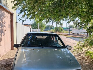 2004 Lada (ВАЗ) 2114, серебристый, 65000 рублей, вид 2