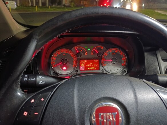 2011 Fiat Linea, синий, 500000 рублей - вид 7