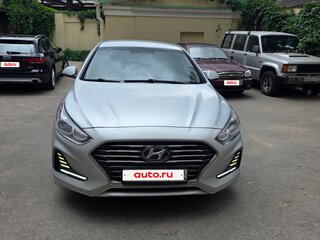2018 Hyundai Sonata VII (LF) Рестайлинг, серебристый, 1450000 рублей, вид 2