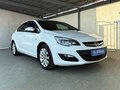 2014 Opel Astra J Рестайлинг, белый