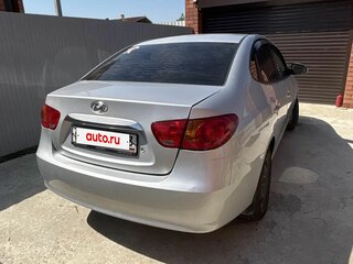 2010 Hyundai Elantra IV (HD), серебристый, 750000 рублей, вид 3