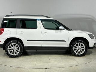 2014 Skoda Yeti I Рестайлинг, белый, 1000000 рублей, вид 5