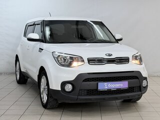 2018 Kia Soul II Рестайлинг, белый, 1550000 рублей, вид 2