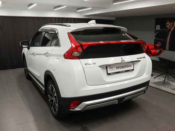 2019 Mitsubishi Eclipse Cross I, белый, 1950000 рублей - вид 5