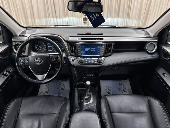2018 Toyota RAV4 IV (XA40) Рестайлинг, красный, 2649900 рублей - вид 16